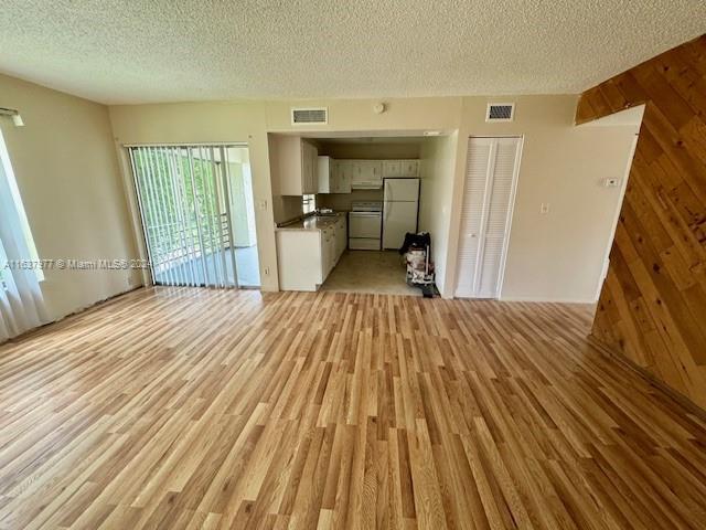 Building Photo - 4220 NW 21st St