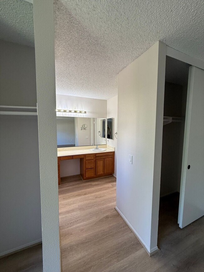 Building Photo - Wonderful 4 Bedroom 2-story Townhome in "F...