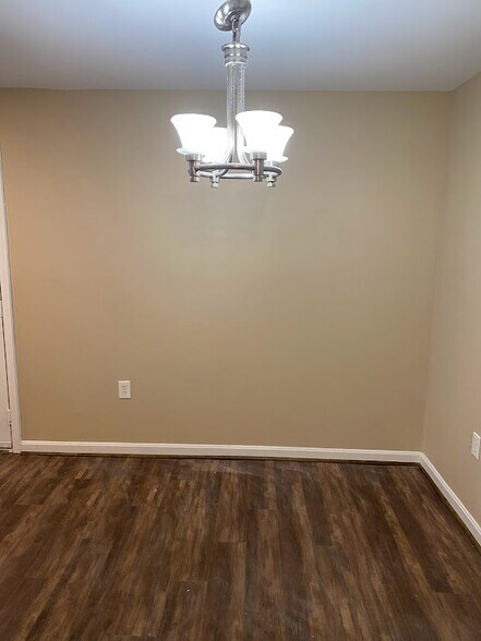 Building Photo - 259 S Pickett St