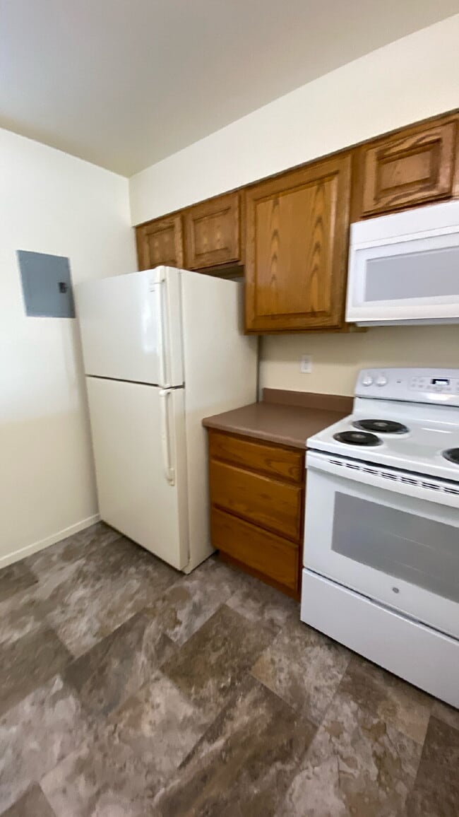 Building Photo - 2 bedroom Mineola A