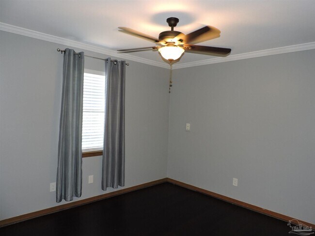 Building Photo - 1270 Palisade Rd