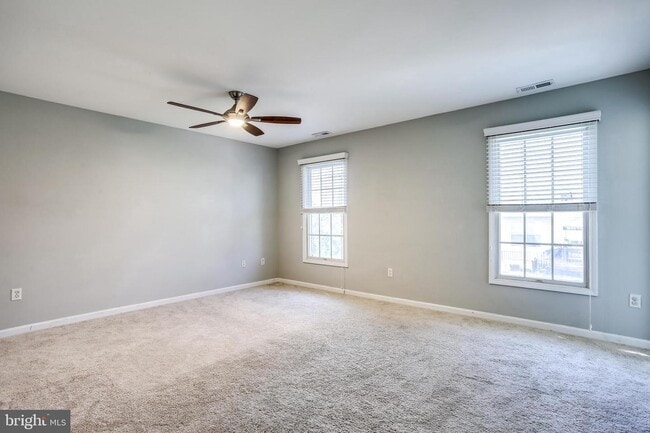 Building Photo - 6412 Highbanks Ct