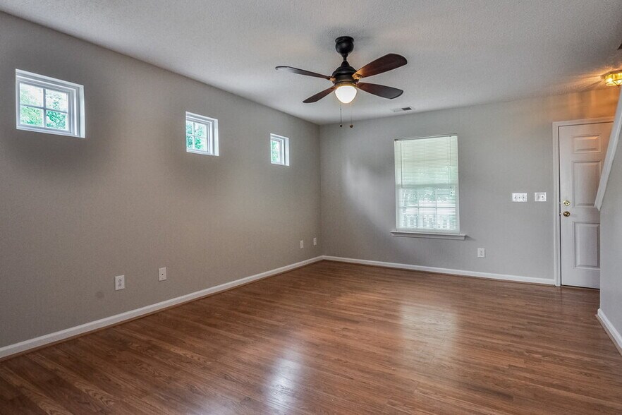 Building Photo - 5845 Arbaugh Ct