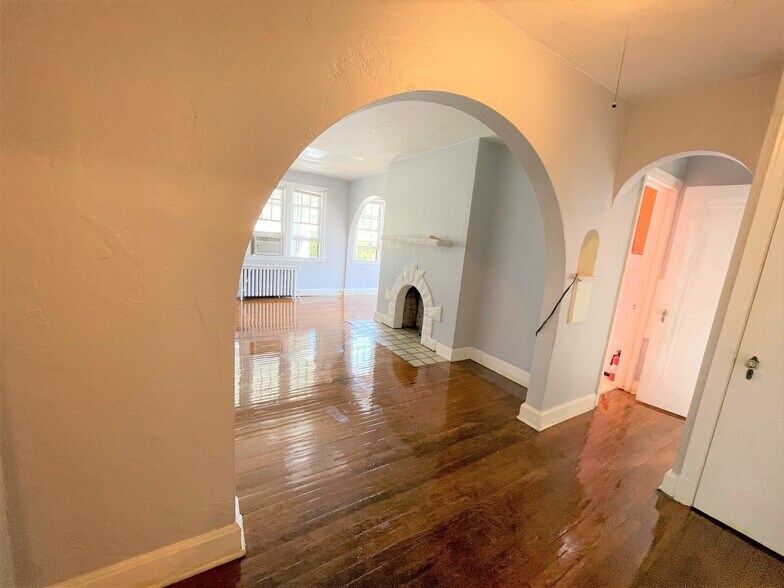 Building Photo - 6532 Wilkins Ave