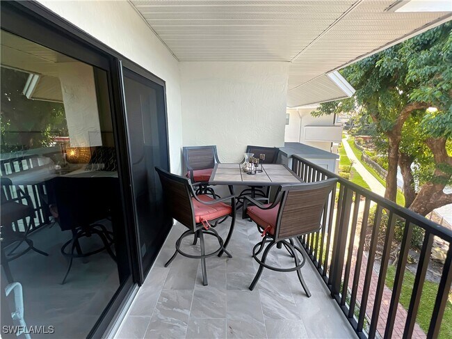 Building Photo - 600 Neapolitan Way