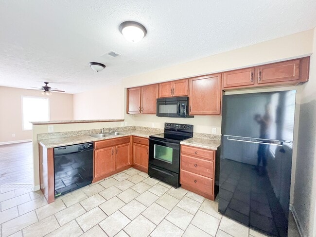 Building Photo - 517 Patriot Park Ct