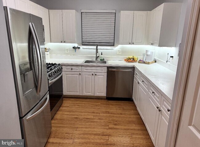 Building Photo - 44096 Natalie Terrace