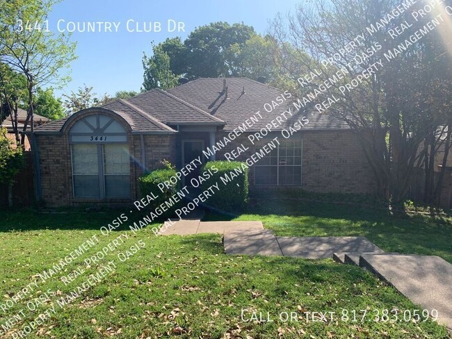 Primary Photo - 3441 Country Club Dr