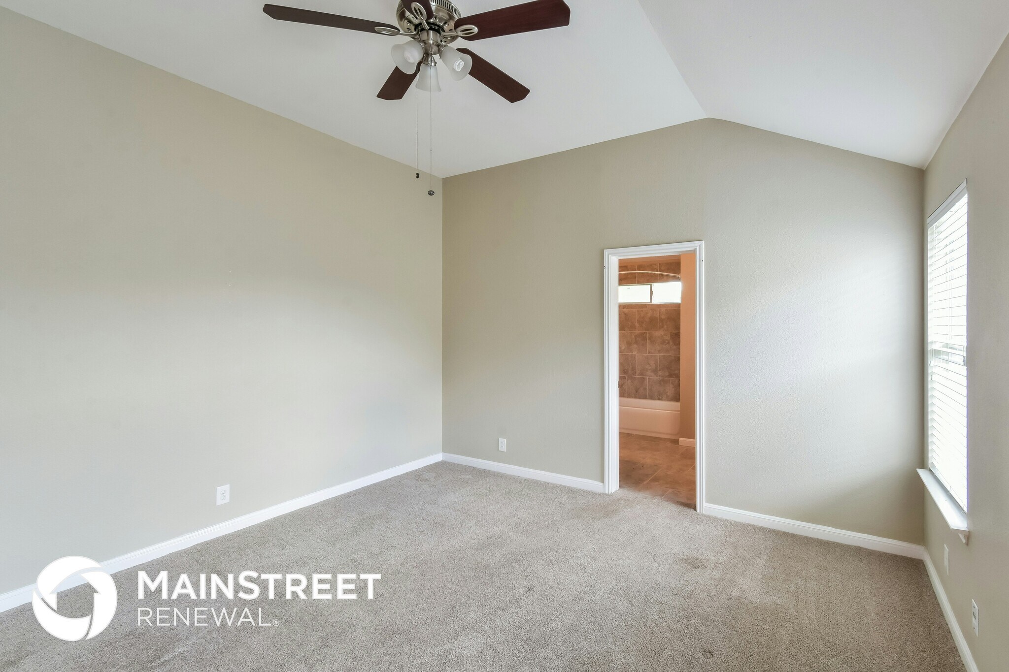 Building Photo - 9030 Trumpet Cir