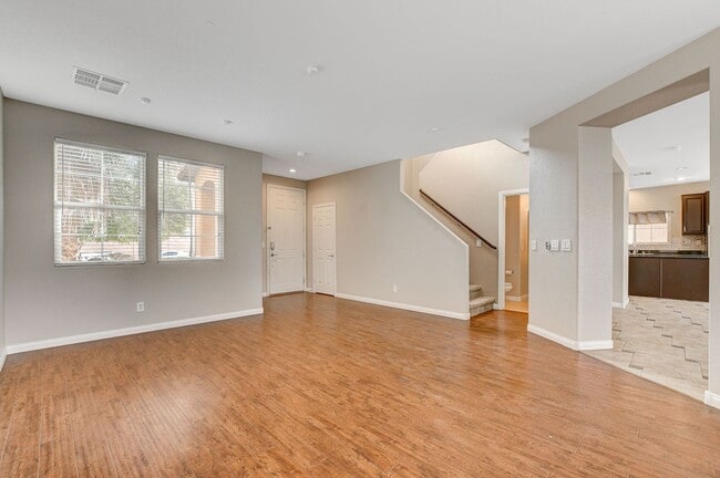 Building Photo - 4 bedroom cul-de-sac home in Henderson!