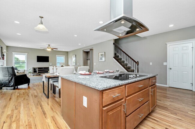 Building Photo - 7576 Bullseye Dr