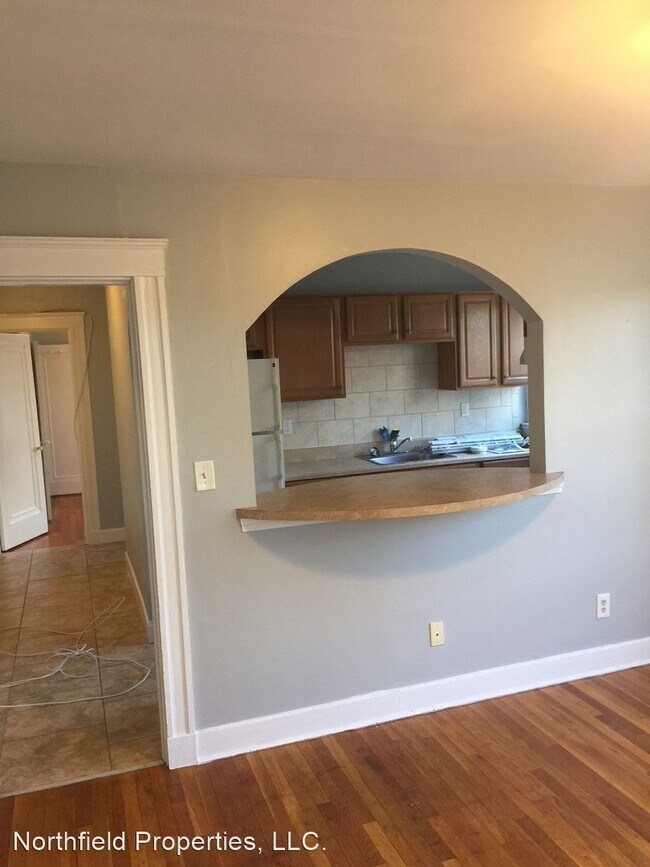 Building Photo - 115 Lowell St