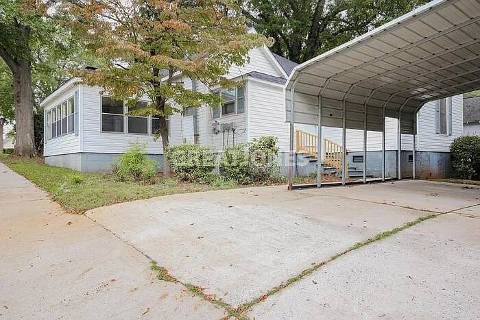 Building Photo - 109 Laurel St