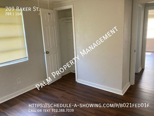 Building Photo - 209 Baker St