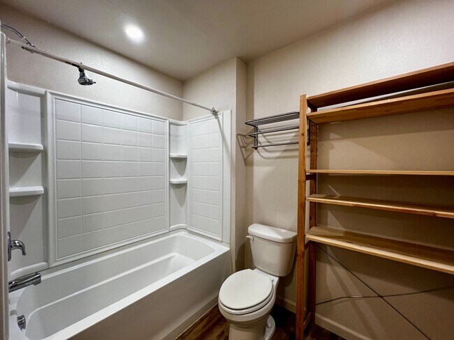 Building Photo - 261 Wilcox Rd