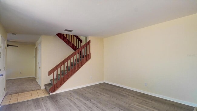 Building Photo - 15206 W Pond Woods Dr