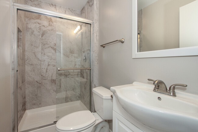 Building Photo - 2352 Dawson Ln