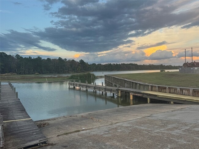 Building Photo - 26680 Pools Creek Dr