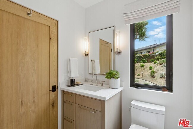 Building Photo - 6326 Trancas Canyon Rd