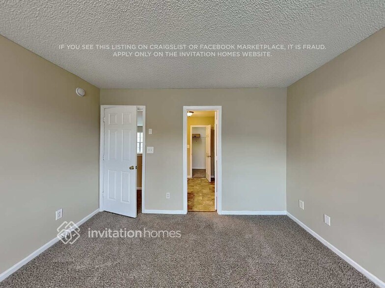 Building Photo - 171 Golding Dr