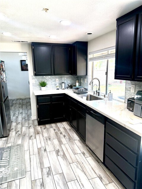 Building Photo - 15645 Isleta Ln