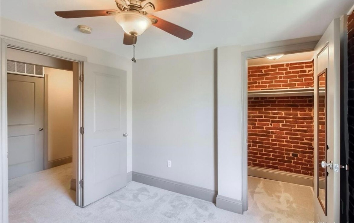 Building Photo - 3211 Zuni St