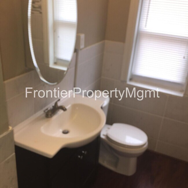 Building Photo - Recently Renovated 2 Bedroom Brick Bungalow!
