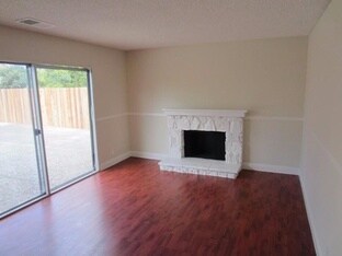 Building Photo - 223 Gypsum Dr