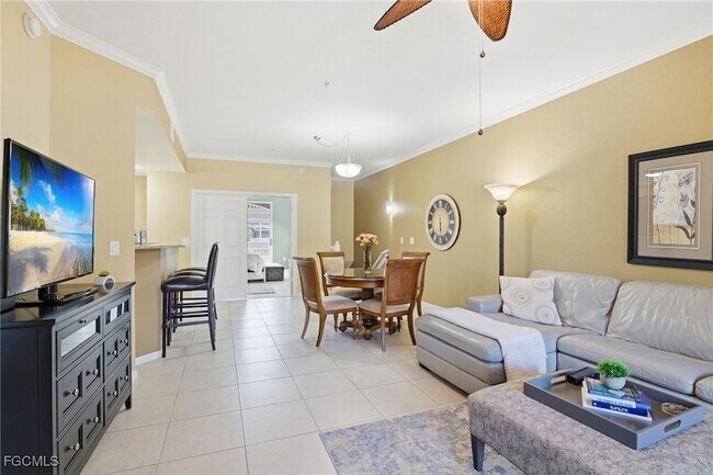 Building Photo - 8560 Violeta St