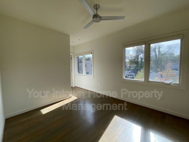 Building Photo - 504 Rankin St NE