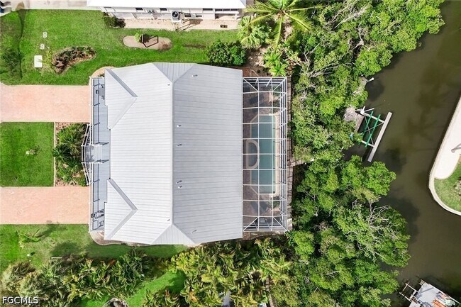 Building Photo - 21580 Indian Bayou Dr