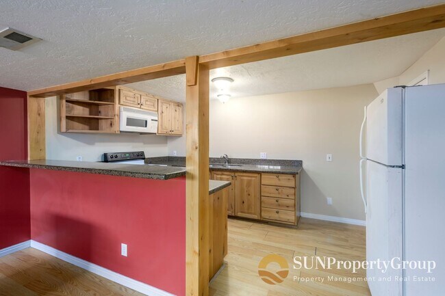 Building Photo - Large Basement Apartment in Great South Jordan Location!