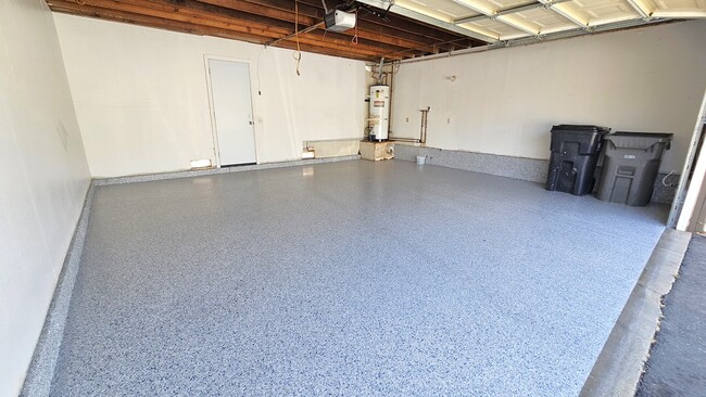 Building Photo - 2344 Canyon Park Dr