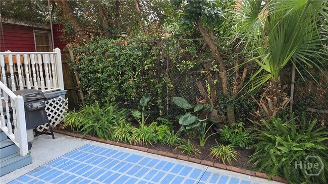 Building Photo - 14 E 41st St