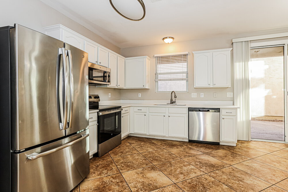 Building Photo - 10024 W Kingman St