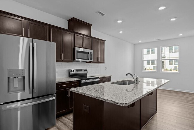 Building Photo - Gorgeous New Construction!  Updated Kitche...