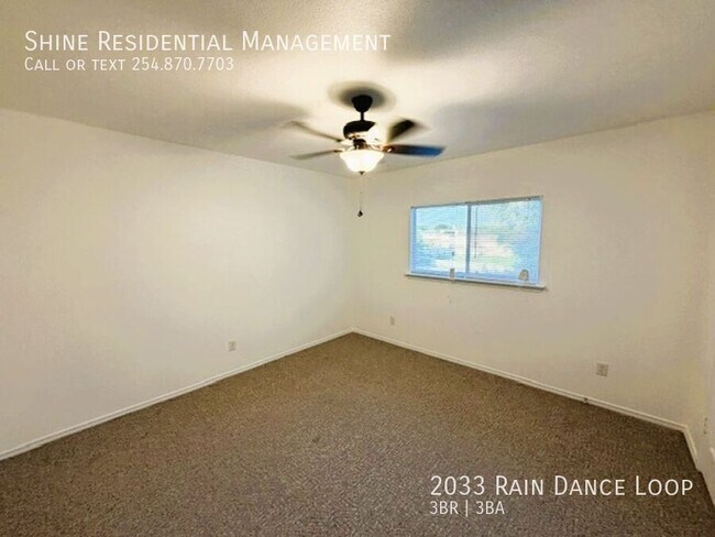 Building Photo - 2033 Rain Dance Loop