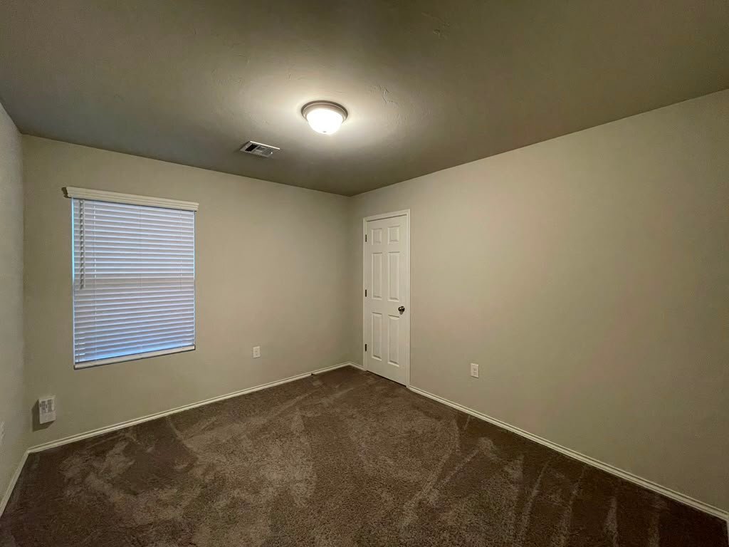 Building Photo - 1813 Melanie Dr