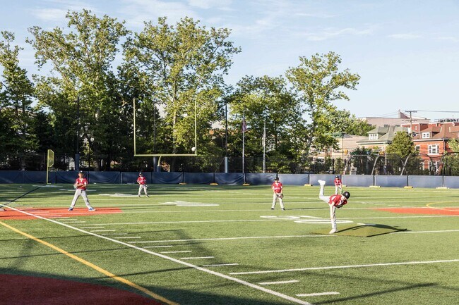 Building Photo - 202 Bowers St