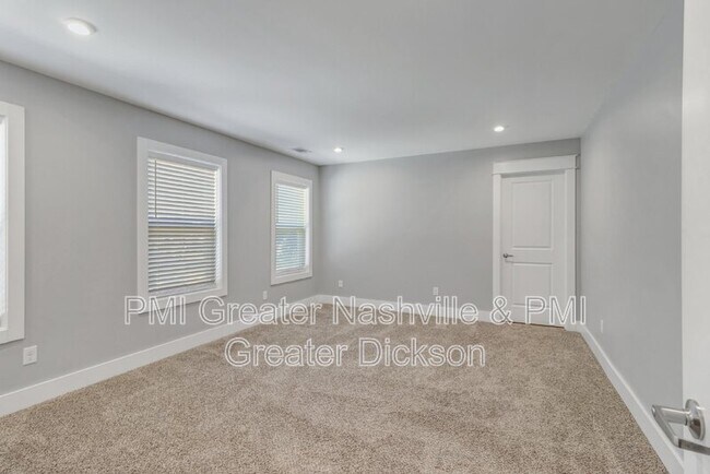 Building Photo - 2543 Summit Ct