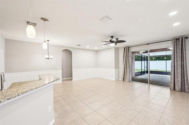 Building Photo - 12612 Avelar Creek Dr