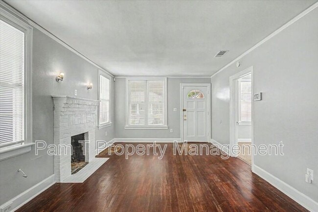 Building Photo - 633 W 35th St