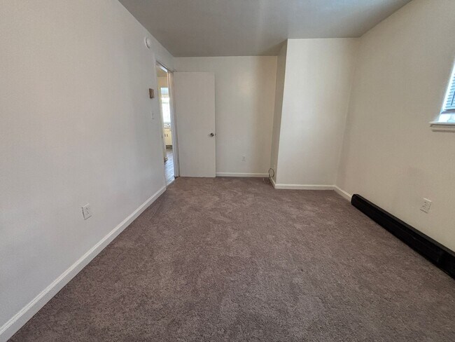 Building Photo - Idlewild Property