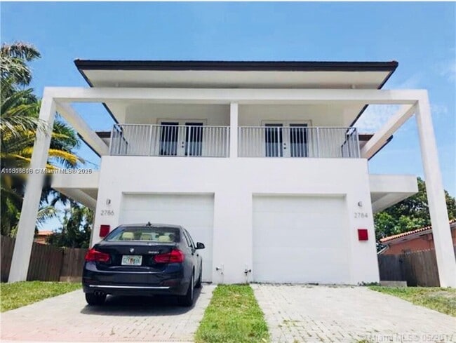 Primary Photo - 2784 SW 34th Ave