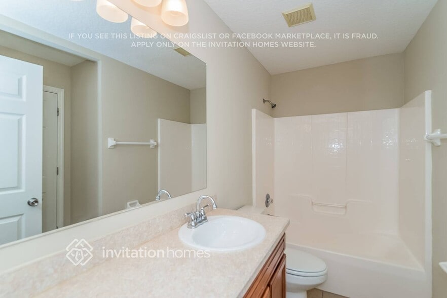 Building Photo - 879 Wilmington Ln