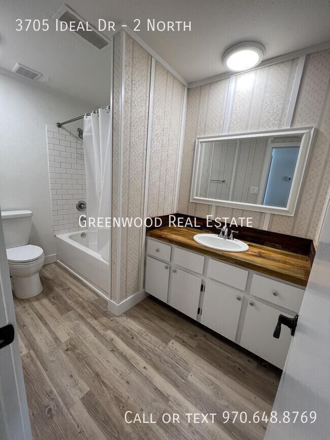 Building Photo - 3705 Ideal Dr