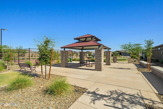 Building Photo - 16006 W Cottontail Ln