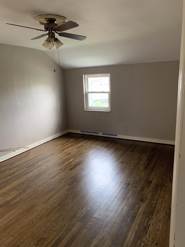 Building Photo - 7467 Church St