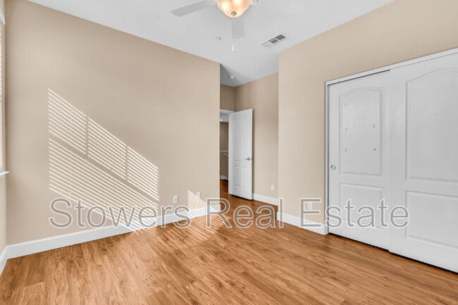 Building Photo - 718 El Paseo Cir