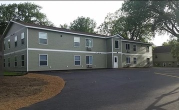 Building Photo - Lindenwood Apartments
